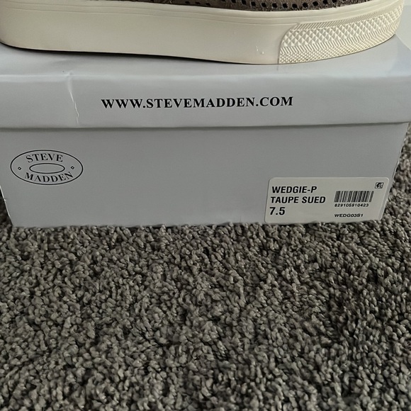 Steve Madden Wedgie Boot Size 7.5 - Picture 4 of 10